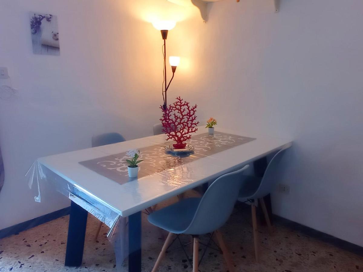 The Quiet House Villa Ponza Exterior foto
